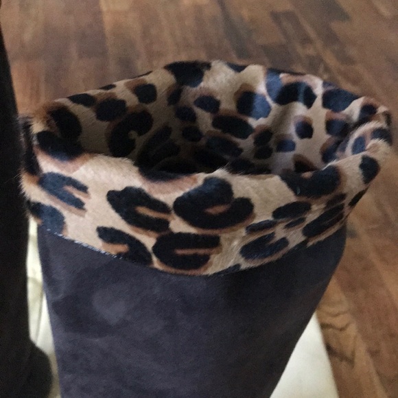 Louis Vuitton Authentic ,New knee high boo… - Picture 3 of 5